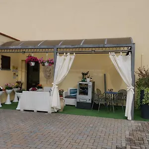 La Di Giada E Giorgia Pise